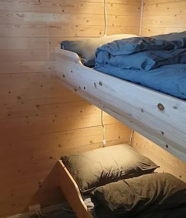 Romslig Enebolig Med Sentral Beliggenhet Og Anneks Holiday home *
