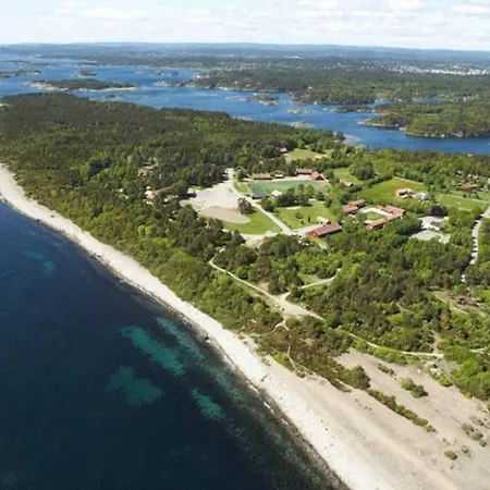 Tatil Evi Romslig Enebolig Med Sentral Beliggenhet Og Anneks